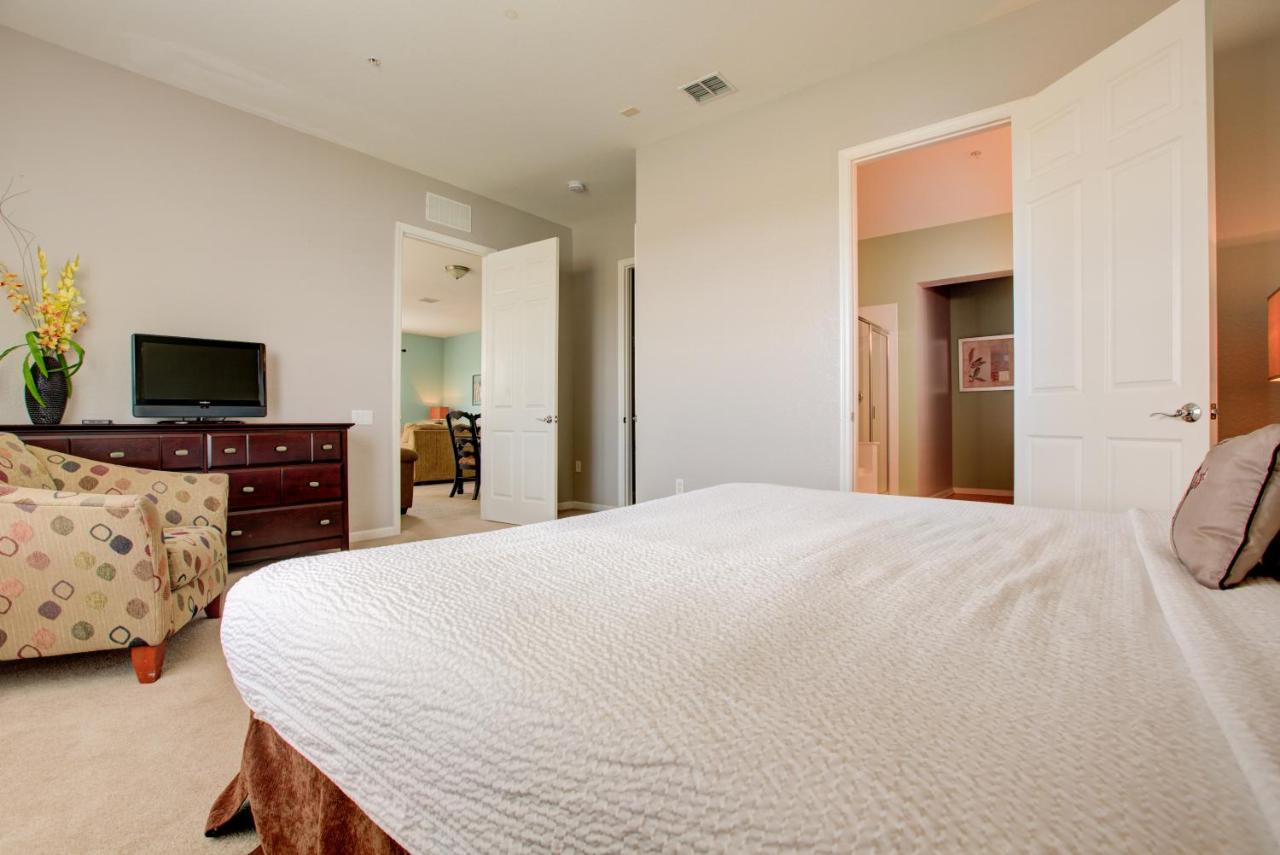 Top-Floor Luxurious Lakeview Condo Orlando Zewnętrze zdjęcie